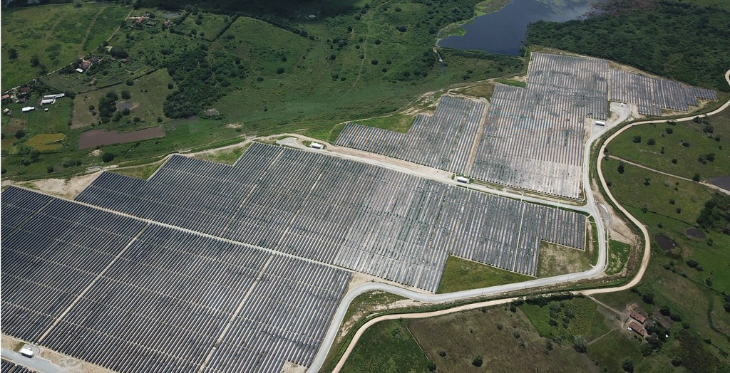 Usina Solar Esmeralda — vista aérea